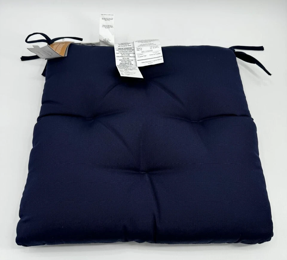 Cojín acolchado para silla de comedor de patio - 19x19 Pottery Barn Sunbrella azul marino ¡PAQUETE DE 6! Foto 2 de 4