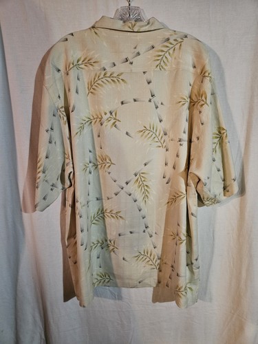 Tommy Bahama 100% Bamboo Pattern Buttton Down Hawaiian Shirt In Beige Size Large - Picture 2 of 5