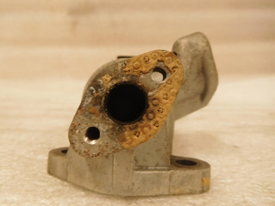 2006  Chrysler  Sebring  EGR  Vavle  2.7L  V6 - Image 3 of 4