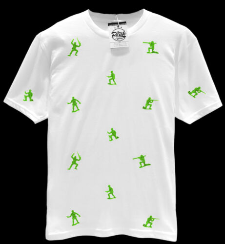 Army Men T-Shirt - Military Toy Soldier Graphic Tee - Military Shirt - Unisex - Afbeelding 1 van 4