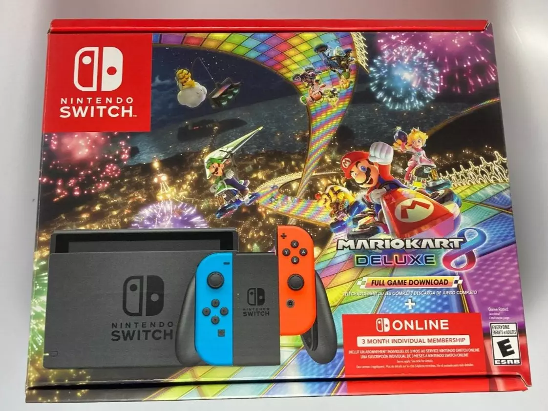 Nintendo Switch Mario Kart 8 Deluxe Bundle (Full Game Download + 3 Mo.  Switch Online Membership Included) Multi - Best Buy