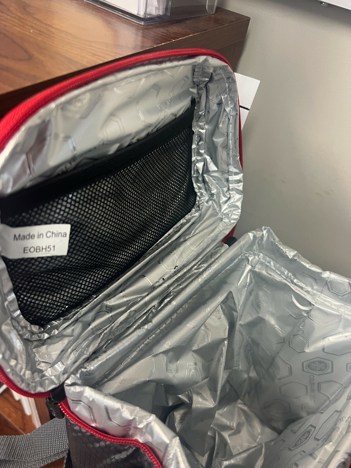 NHL Chicago Blackhawks Coleman 24 Hour Cooler NWT HOLDS 9 CANS