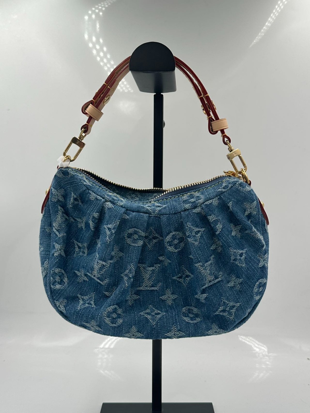 SJ0001 Pre-owned Louis Vuitton Pochette Valley Monogram Denim Shoulder Bag