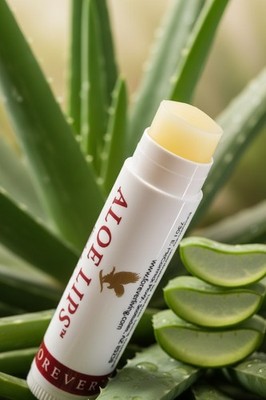 4 pieces of Forever Living Aloe Lips with Aloe Vera and Jojoba 4pk free shipping