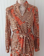 1970's Vintage Elegant Skirt and Top set Long Sleeve Belted Abstract Print