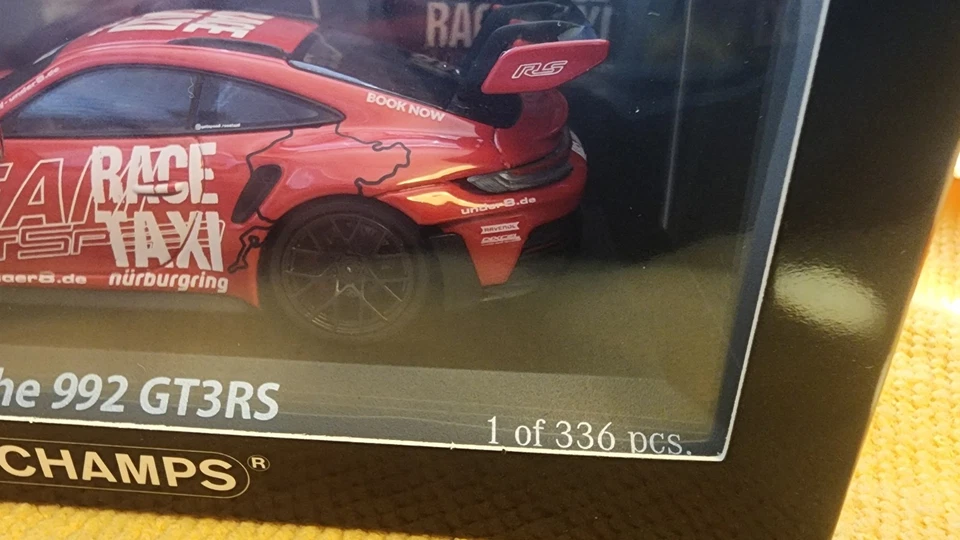 1:43 MINICHAMPS 2024 PORSCHE 911 992 GT3 RS Get Speed Race Taxi Rojo Nurburgring Foto 2 de 4