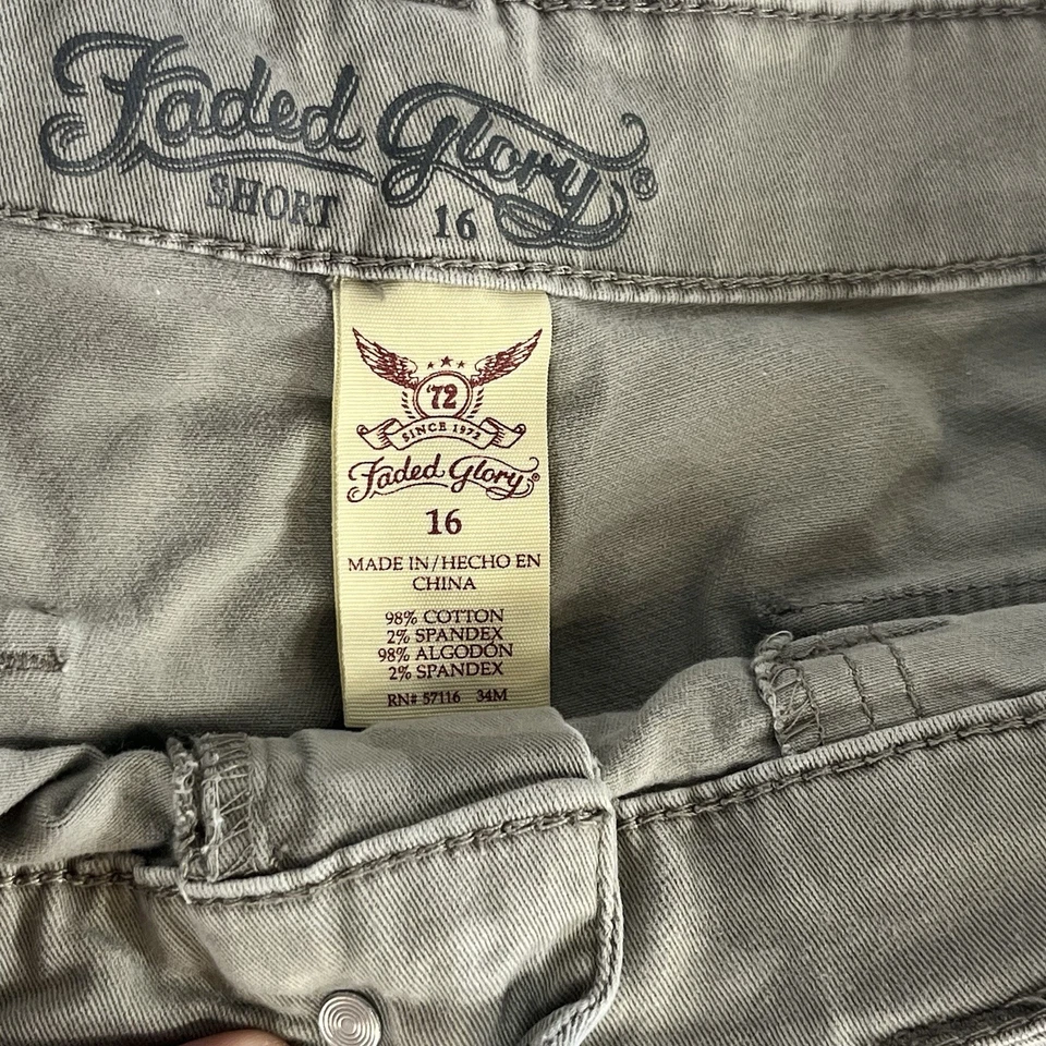 Pantalones Cortos Faded Glory Camuflados Tiro Bajo Gris Camuflaje Talla 16 Para Mujer Informales Foto 4 de 4