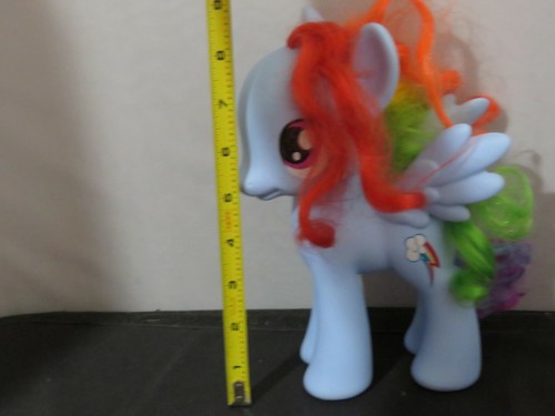 "Rainbow Dash My Little Pony Hasbro 2013 vinilo azul grande C-029A pony Pegasus 9" - Imagen 2 de 5