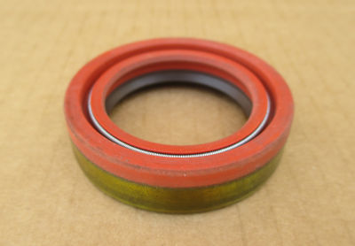 HYDRAULIC PUMP SHAFT OIL SEAL FOR JOHN DEERE JD 1640 1830 2030 2040 2040S 2130