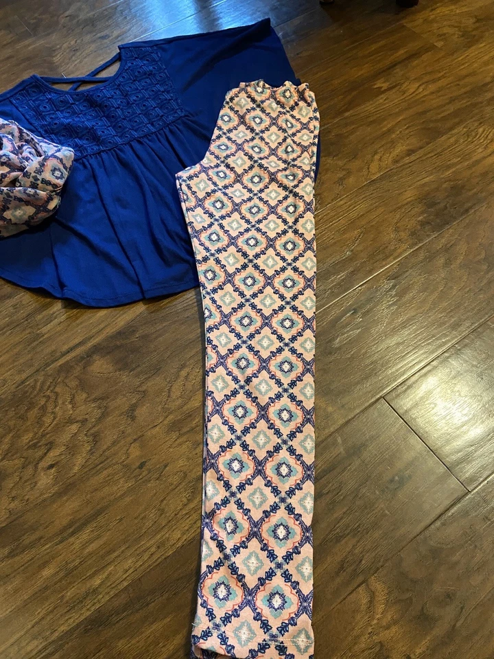 Conjunto de autoestima talla mediana para niñas con bufanda Foto 3 de 4