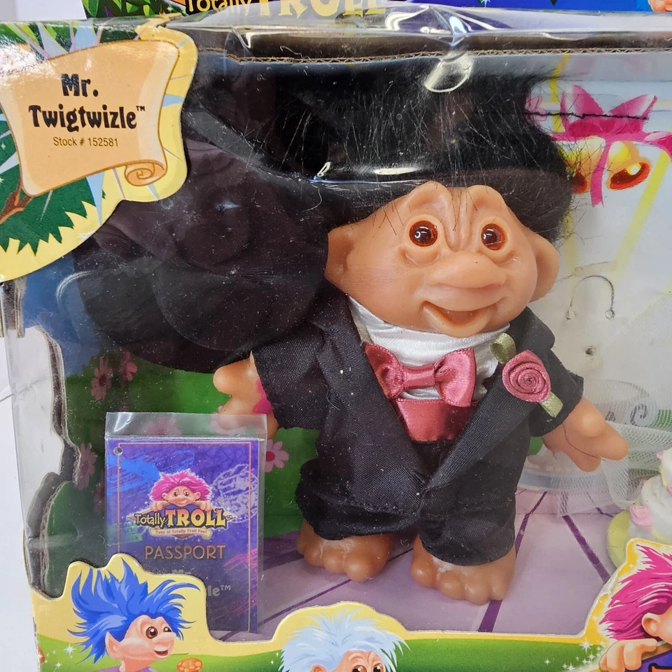 Totally Troll Mr. & Mrs. Twigtwizle Set Recién Casado Playmates Treasure Trolls  Foto 3 de 4