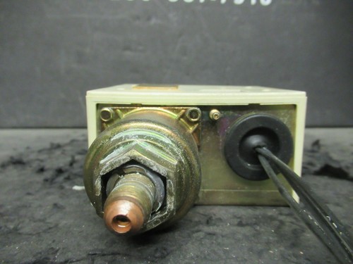 ALCO CONTROLS FF113-65 REFRIGERANT CONTROL PRESSURE SWITCH VALVE X13210082-02 - Picture 4 of 9