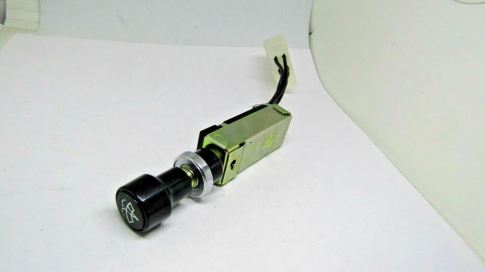 Выключатель стеклоочистителя заднего стекла WELLS SW1659 подходит для 79-80 Nissan 210 НОВЫЙ СДЕЛАНО В ЯПОНИИ - Изображение 2 из 4