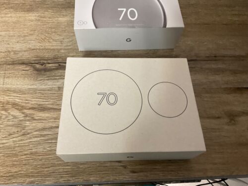 New Google Nest Learning Thermostat (4th Gen) w Temperature Sensor silver - Picture 3 of 8