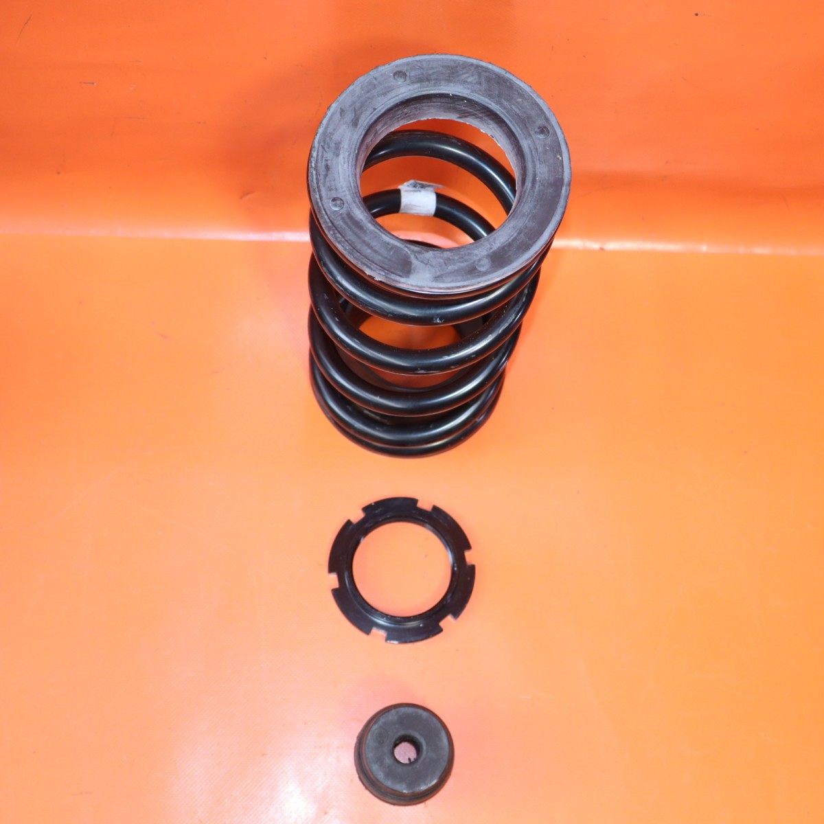 Ferrari 488 2016-2017 Coil spring P/N 317915
