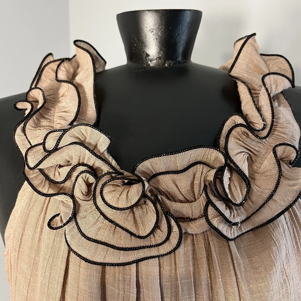 Mini Vestido Urban Mango Sin Mangas Para Mujer M (Sm) Taupe Volantes Cuello/Dobladillo Caprichoso Foto 4 de 4