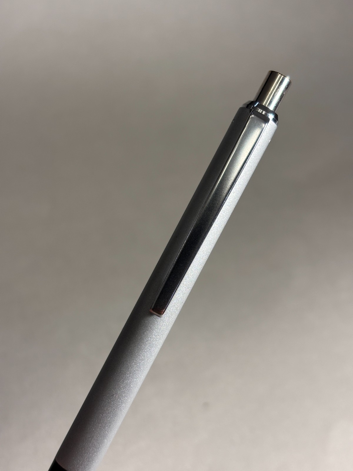 Montblanc — CARESSA — fountain pen for sale on Nibfolio — photo 3