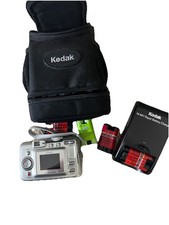 Kodak EasyShare CX7525 Digital Camera w/ Charger Batteries Case Tested