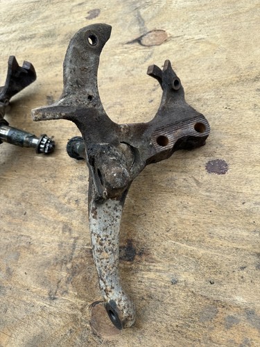 82-92 Camaro Firebird Trans Am FRONT SPINDLES KNUCKLE DRIVER PASSENGER Set Oem - 第 7/10 張圖片