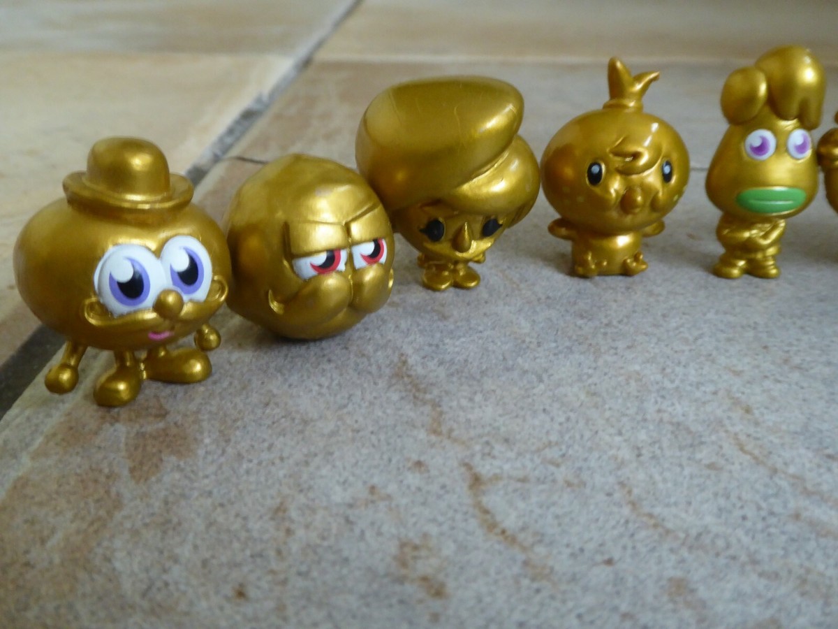 Moshi Monster Gold Figures Mustachio Glump ShiShi Honey Cluekoo Myrtle  Scrumpy + | eBay UK