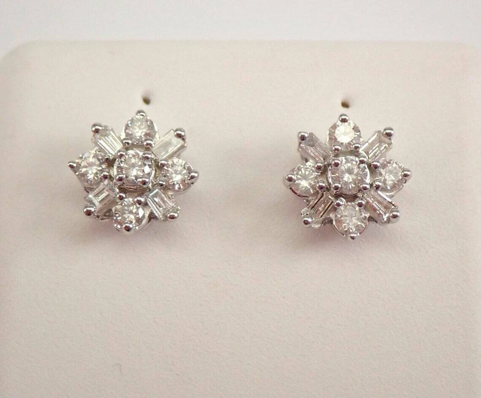 1.4 Ct Round Cut Diamond Simulated Flower Stud Earrings Gift 925 Sterling Silver - Image 2 of 4
