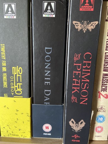 Arrow Video Donnie Darko Blu Ray Limited Edition Collectors Set OOP - Picture 4 of 4