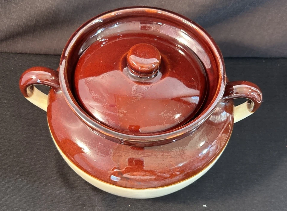 McCoy Bean Pot  & Lid Brown Tan Ovenproof Double Handle Pottery USA 343 Vintage - Image 3 of 4