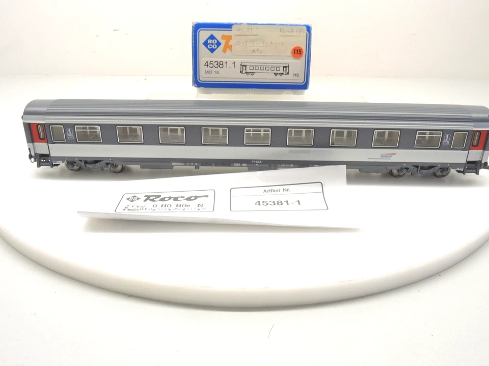 Roco 45381.1 HO Personenwagen SNCF  1.Kl. KKK   AC Achsen  Essieux AC  OVP (115)