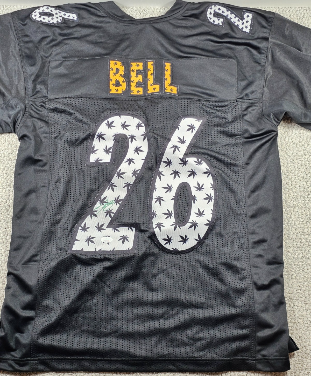 Le'Veon Bell Autographed Signed Pittsburgh Steelers Steelers NFL #26 Custom Jersey Size XL JSA Sticker COA 