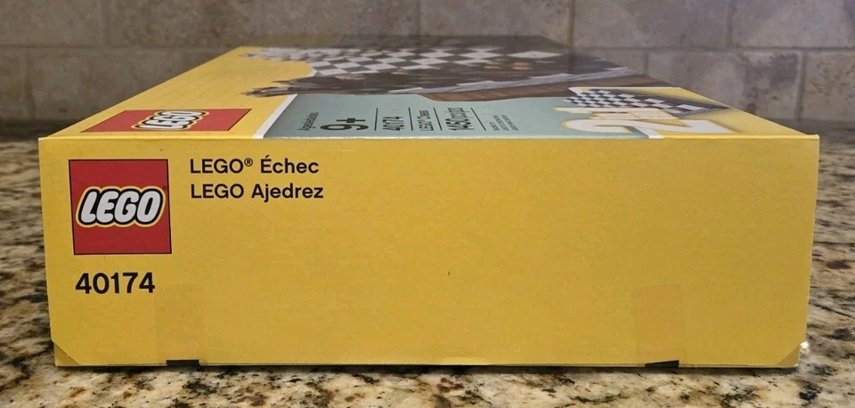 Lego Exclusive 2 in 1: 40174 Lego Chess - Retired - NISB - Image 3 of 4