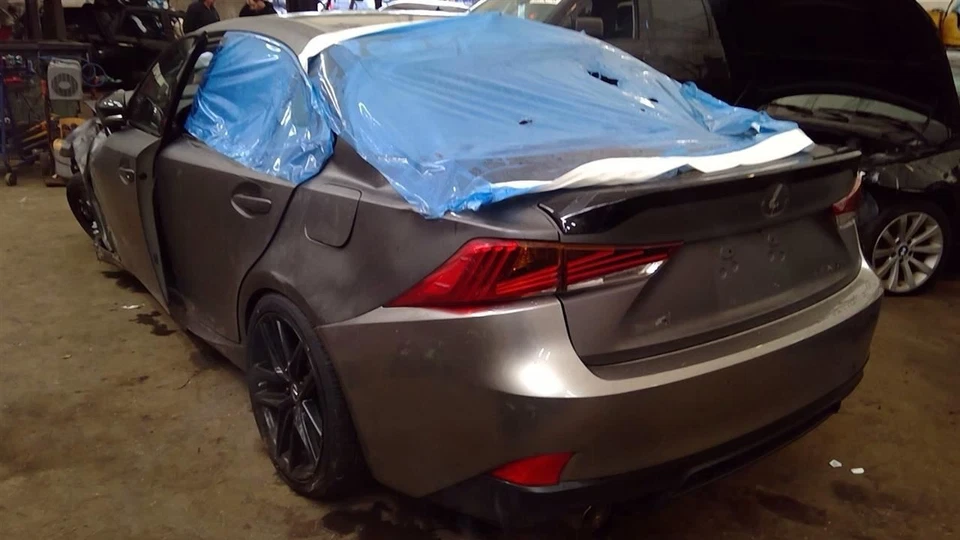 (LOCAL PICKUP ONLY) Rear Bumper Without Sport Package Fits 17-19 LEXUS IS300 680 Foto 4 de 4