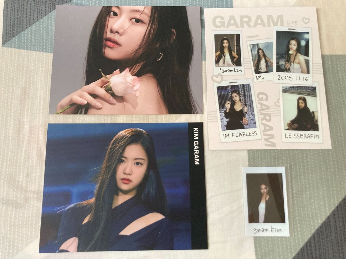 LE SSERAFIM LESSERAFIM OFFICIAL GOODS THE FIRST MOMENT IN LE SSERAFIM LESSERAFIM OFFICIAL GOODS THE FIRST MOMENT IN