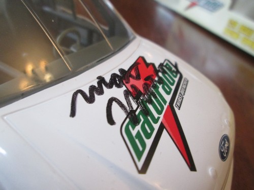 Camión Ford Gatorade 2005 Matt Martin autografiado certificado de autenticidad #66 NASCAR diecast nuevo de lote antiguo - Imagen 5 de 16