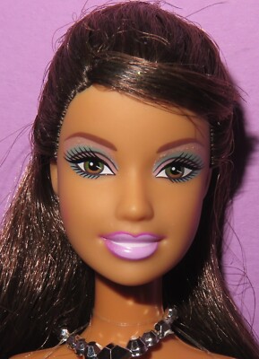Barbie Fashion Fever Brunette Hair 2009 Teresa Blue Dress N7469