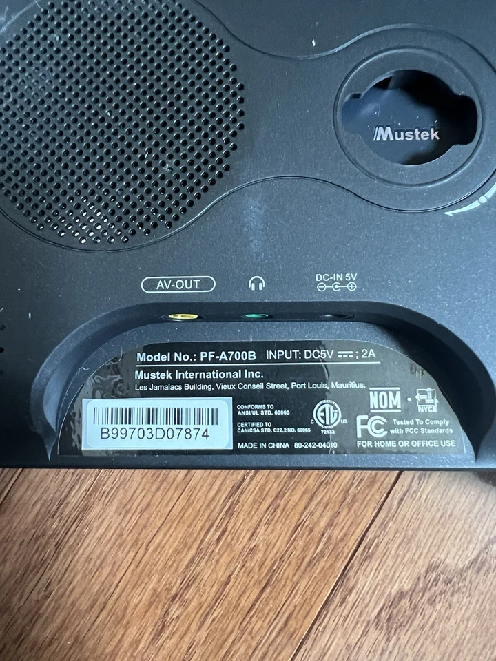 Mustek PF-A700B 7 Inch Digital Photo Frame Pre-Owned - Image 4 of 4