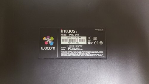 Wacom Intuos 4 PTK-640 Medium Drawing Graphic Tablet GREAT CONDITION - Photo 3/3