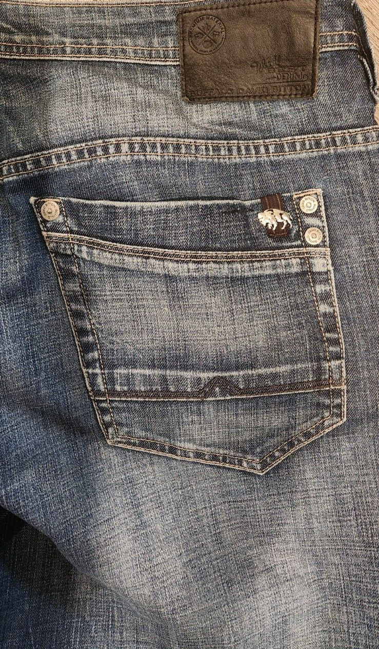 36x30 Buffalo David Bitton Travis Basic Relaxed F… - image 1