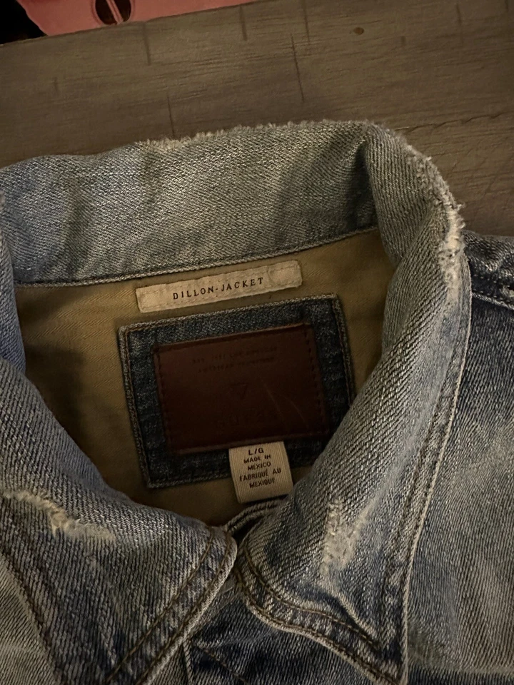 $99 Guess Men's Blue Dillon Studded Denim Jean Jacket Coat Size Large - Image 4 of 4