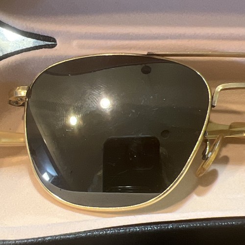 Gafas de sol vintage American Optical 12K GF llenas de oro para pilotos de la era de Vietnam 5 1/2 - Imagen 12 de 14