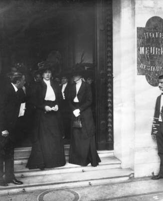 Victoria Eugenia de Battenberg queen of Spain king Alphonse XIII's - Old Photo