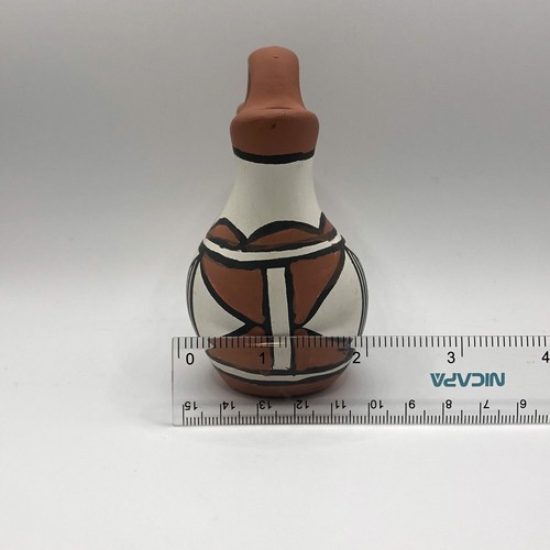 Vintage Isleta Small Native American Pottery Wedding Vase Signed Artist Bulb - Picture 11 of 11