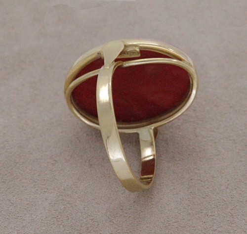 Coral, Yellow Gold Ring - Picture 6 of 11