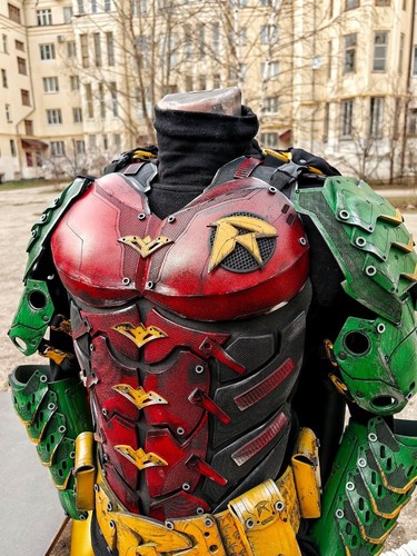 Robin cosplay full suit - Picture 4 of 14