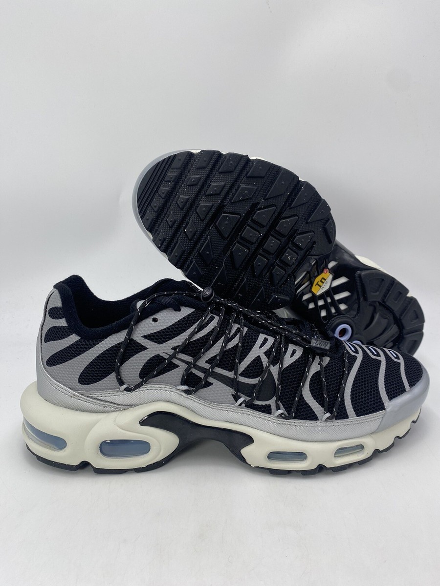 Nike Wmns Air Max Plus Black Metallic Silver Shoes (FD0799 001