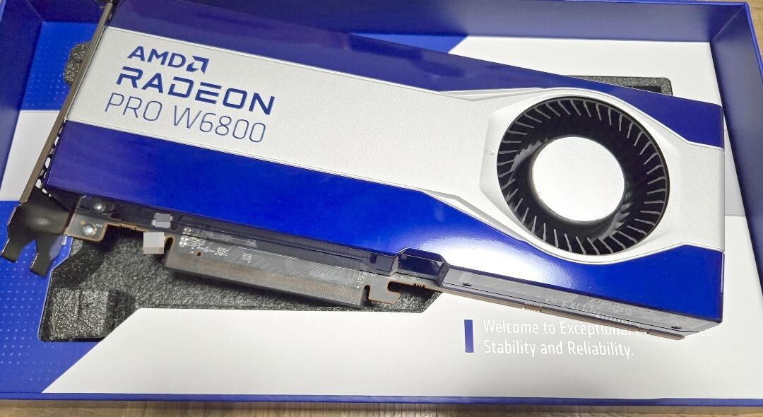 超美品 ACUBE RADEON Pro W6800 32GB GDDR6 Amazon.com: AMD Radeon Pro W6800 32GB 256-bit GDDR6 PCI