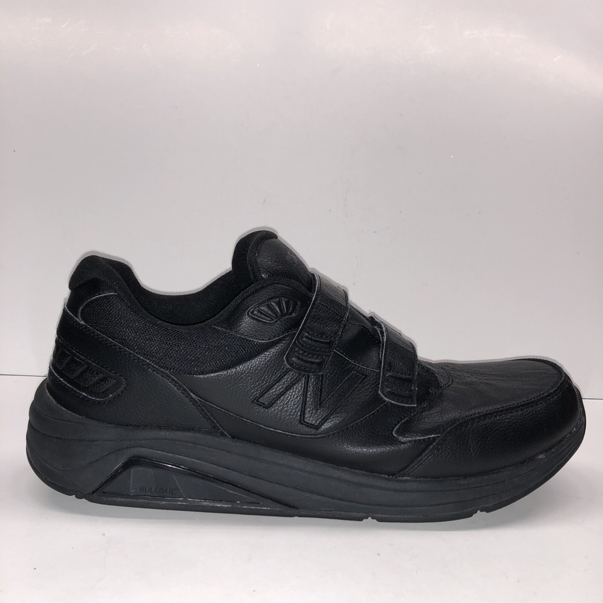 New Balance Men\'s Black Athletic Leather Walking Sneakers Men main image 3