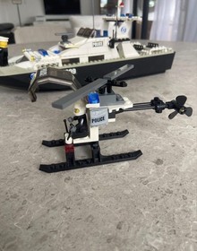 LEGO CITY: Police Boat (7899)