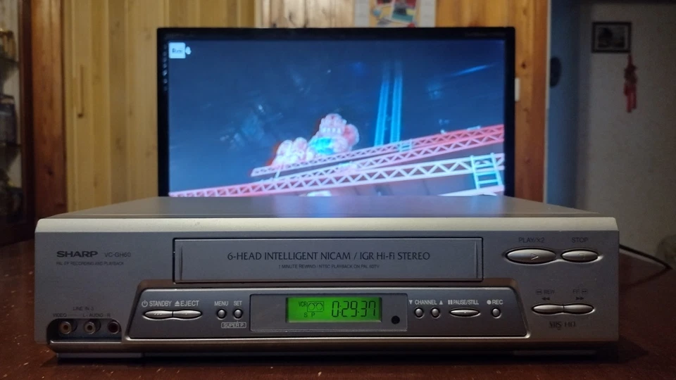 SHARP VC-GH60 VIDEOREGISTRATORE VHS 6 TESTINE STEREO REVISIONATO + TELECOMANDO  - Immagine 3 di 4