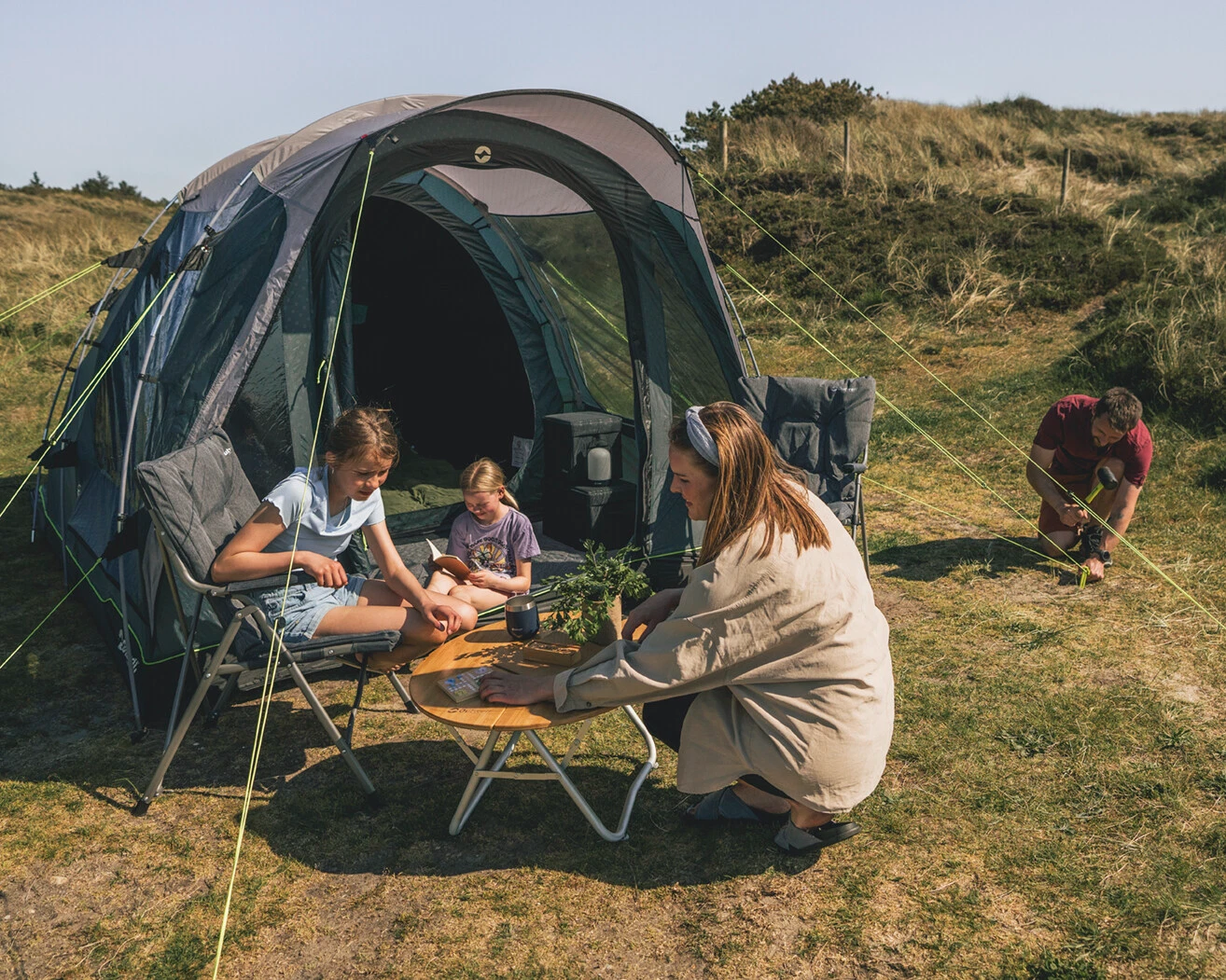 Outwell Sky 4 Tent - 4 Person Poled Family Camping Tent
Opens in a new window or tab