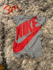 Boys Nike romper size 3 months short sleeve multicolor  — photo 1